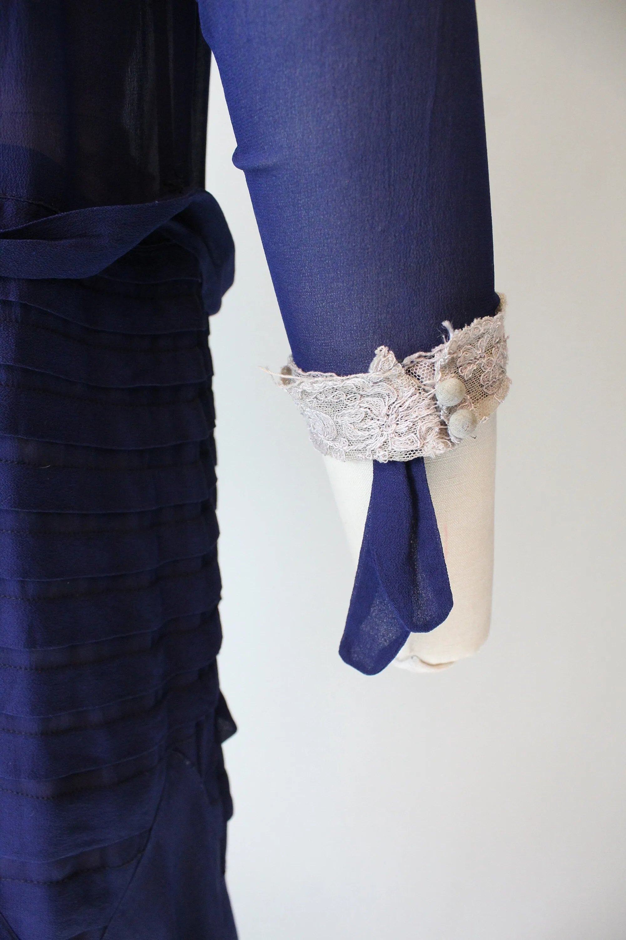 1920s SILK NAVY plunge dress small medium | new fall winter