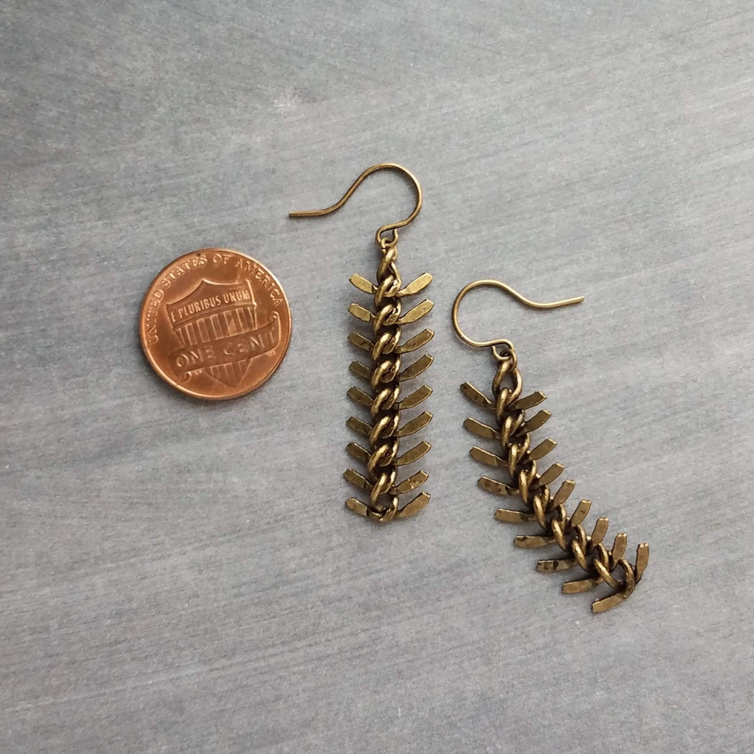 Bronze Arrow Earrings, antique brass earring, long modern earring, chevron earring, fish bone earring, spine vertebrae, feather earring