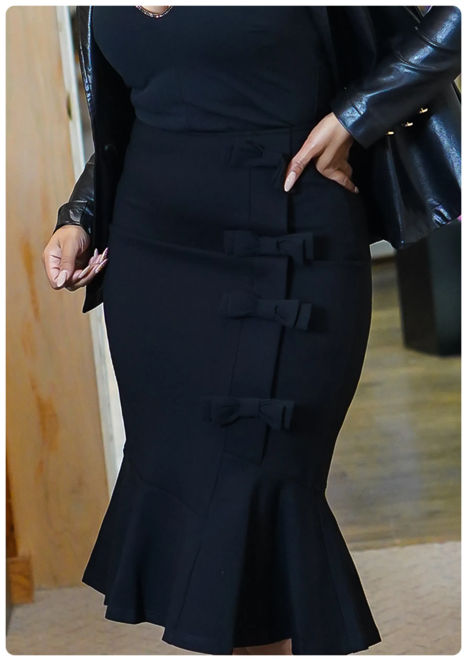 Camille Row of Bows Fitted skirt