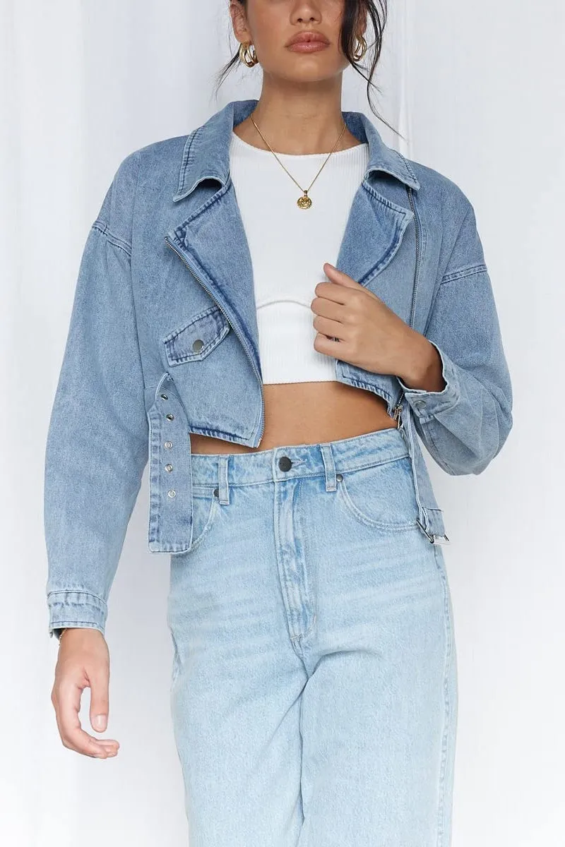 Chouyatou Women's Boyfriend Jean Shakcet Jacket Zipper Belted Moto Denim Blazer Jacket