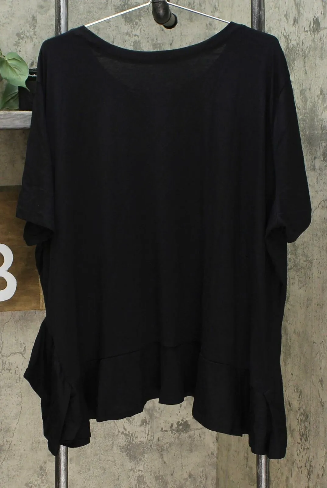 DG2 by Diane Gilman Women's Plus Size Asymmetric Ruffle Hem Top