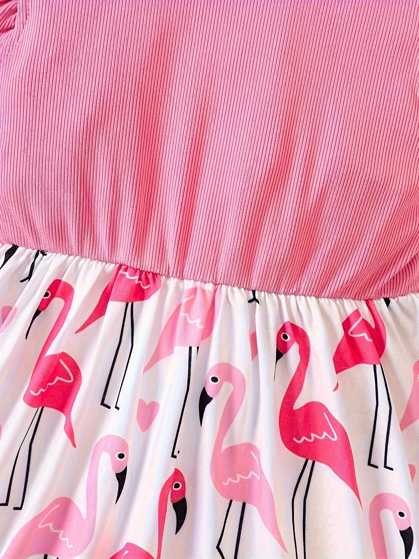 Knee-High Ruffled Sleeve Fitted Flamingo Graphic Dress for Girls - Cute Polyester Summer Party Outfit with Medium Stretch and Crew Neck - Perfect Gift for Little Ones