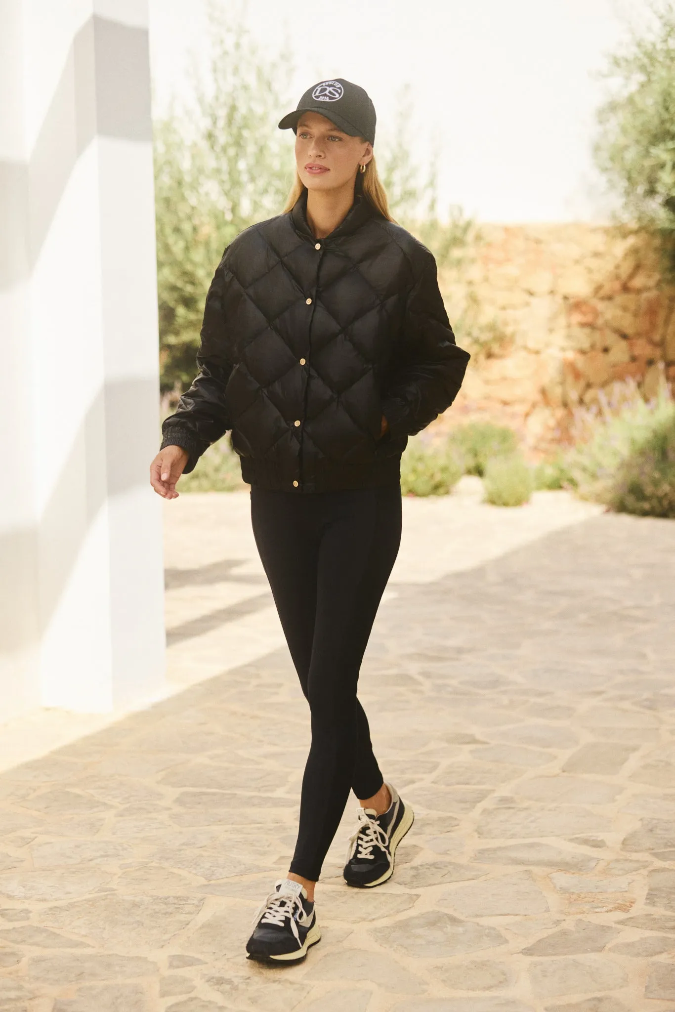 Scarlet Jacket | Black