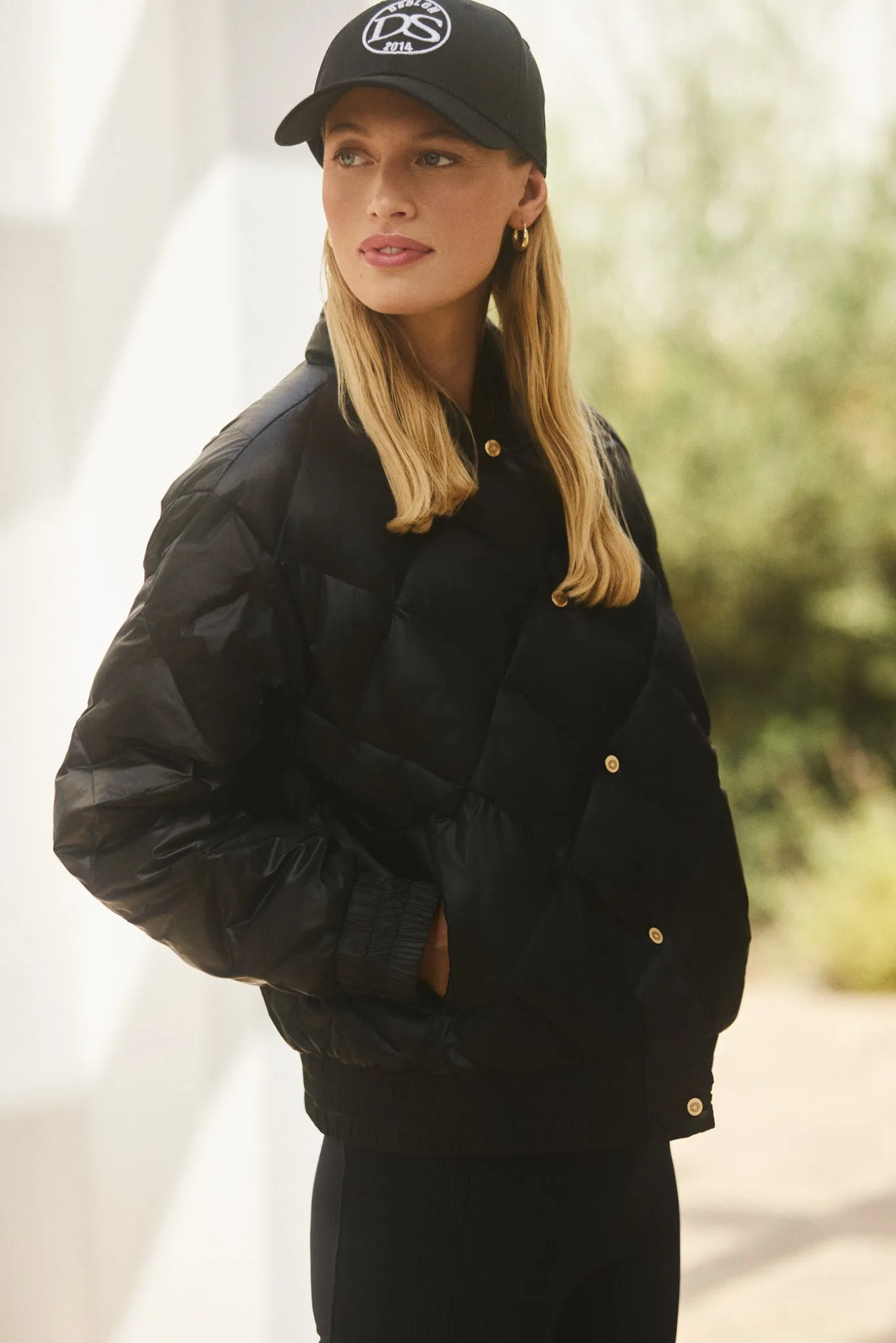 Scarlet Jacket | Black