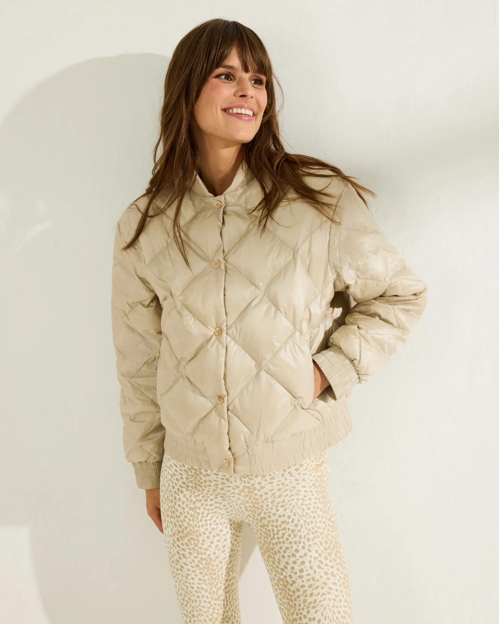 Scarlet Jacket | Pearl