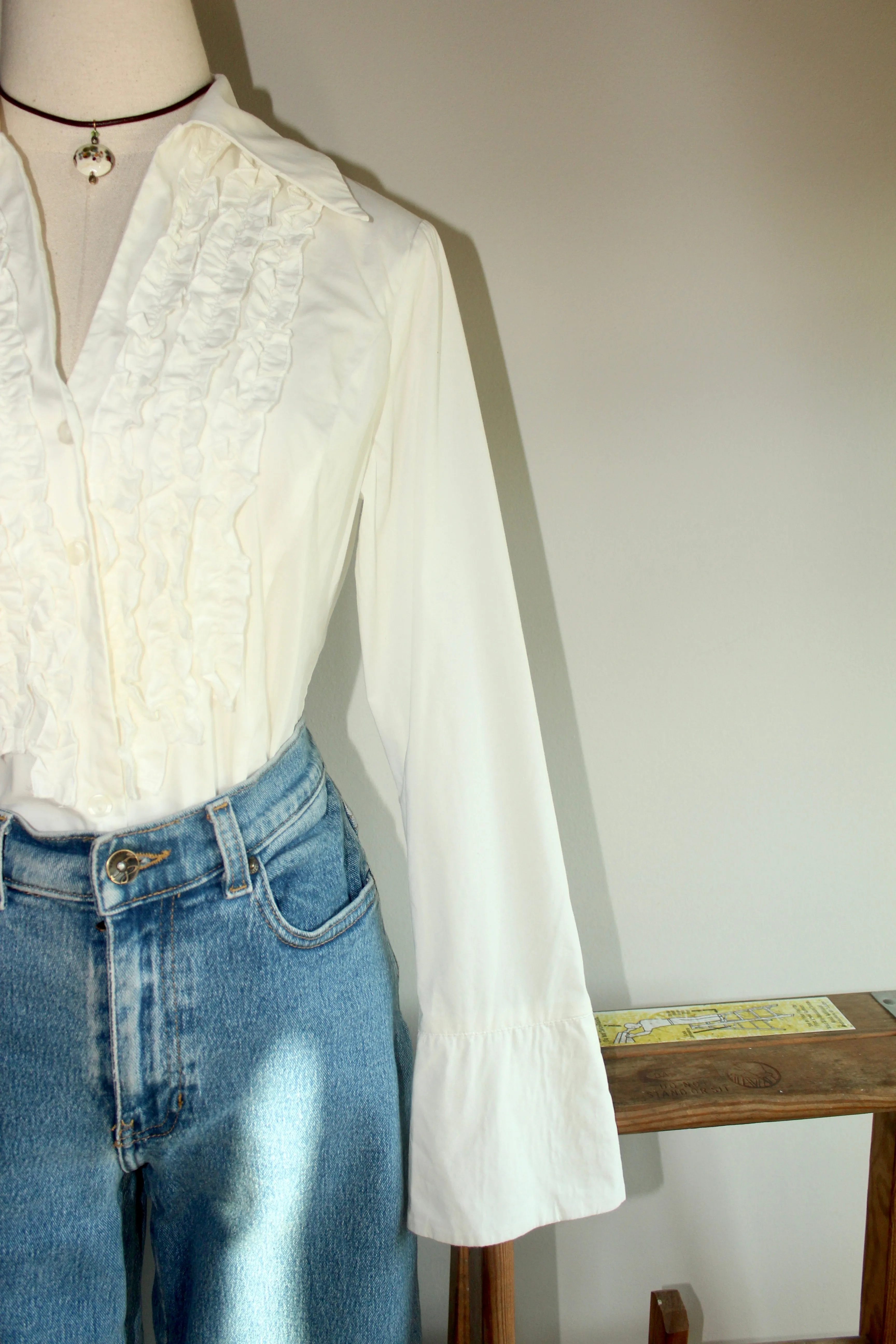 Vintage 90s Ruffled Ivory Button Up (S-M)