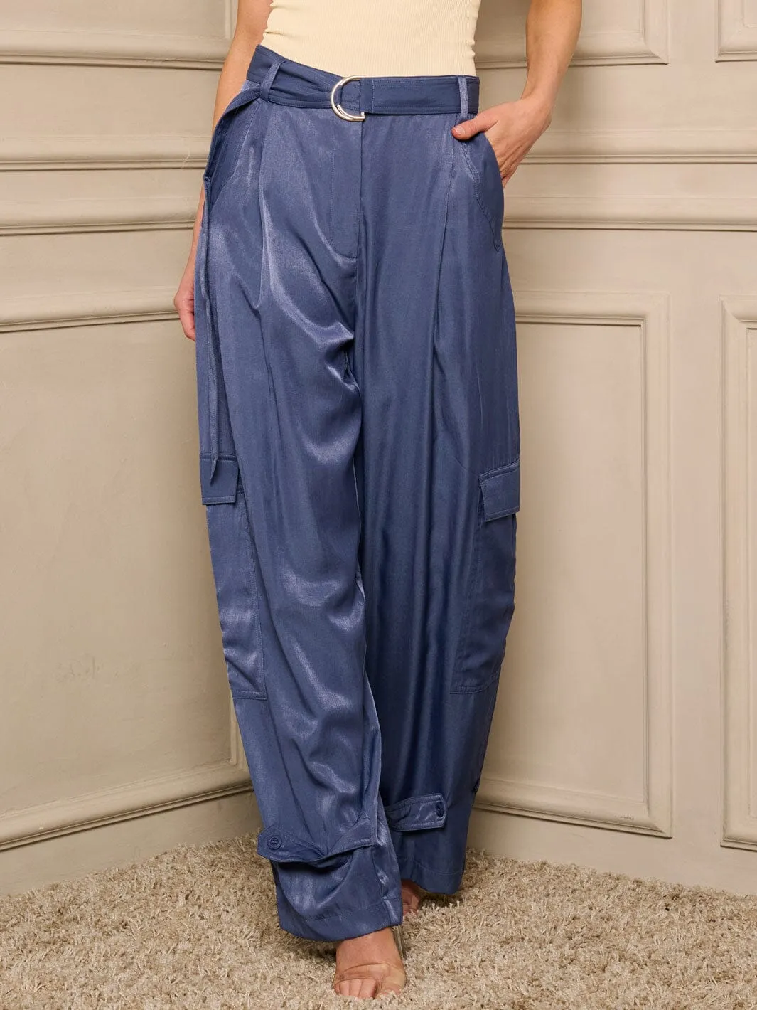 WOMEN'S BUTTON CLOSURE BELTED CARGO POCKETS WIDE LEG PANTS