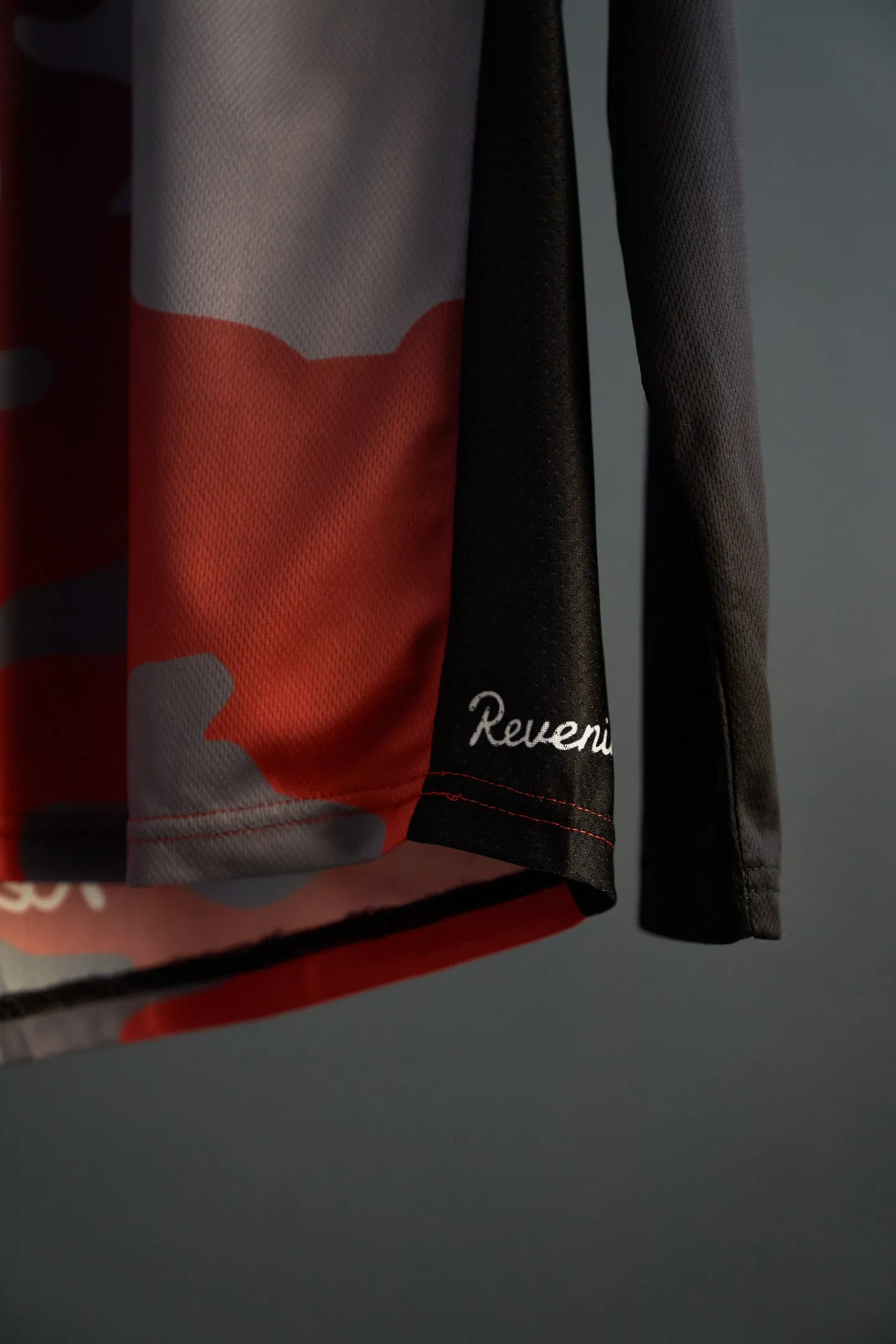 Women's Camo Fade Enduro Jersey G/R