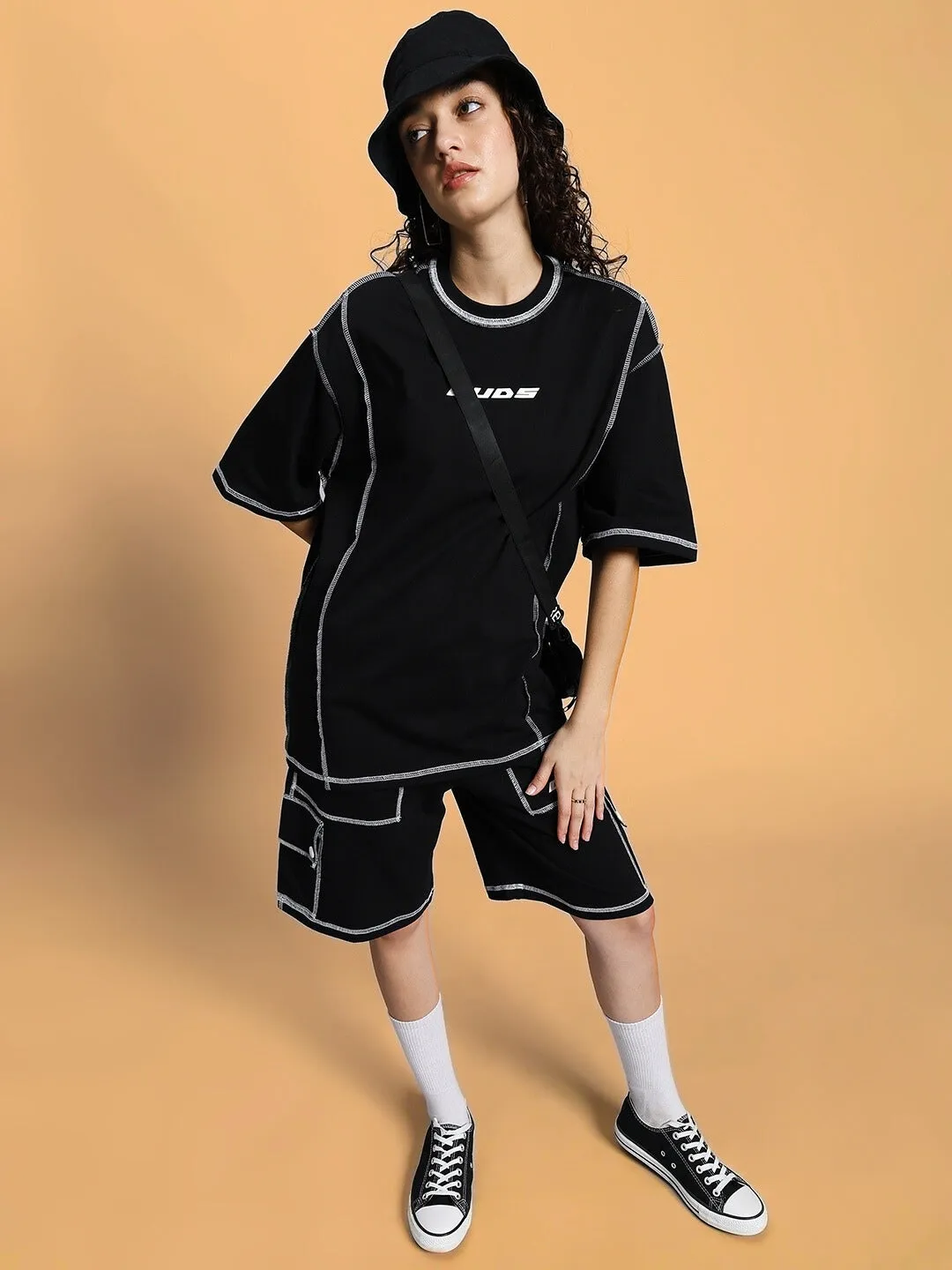WOMEN'S DYNAMIC OVER-SIZED CLASSIC T-SHIRT (BLACK)