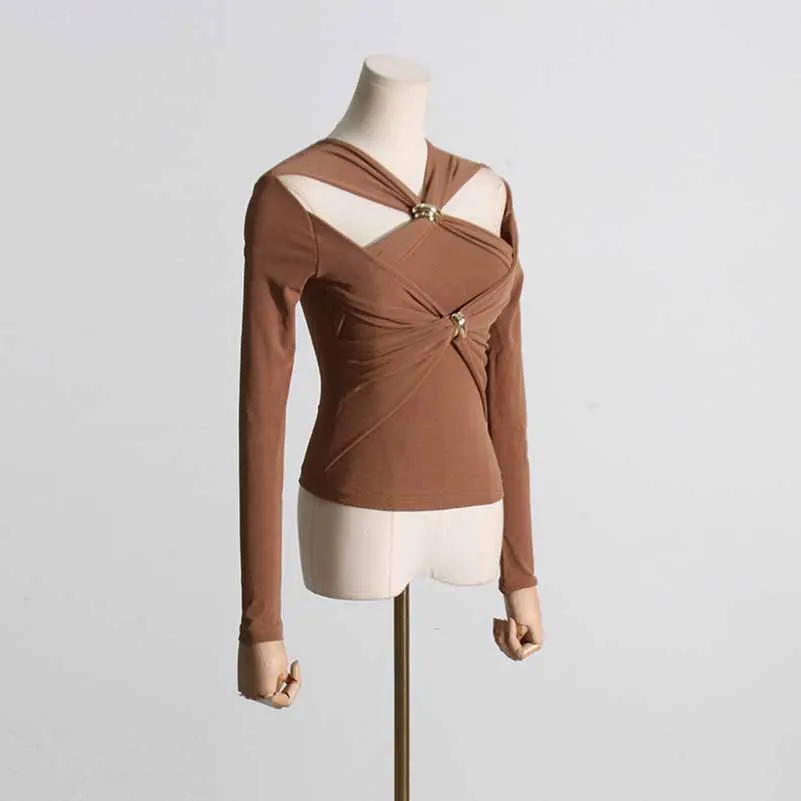 Womens Hollowed out twisted top slim fit long sleeved T-shirt top