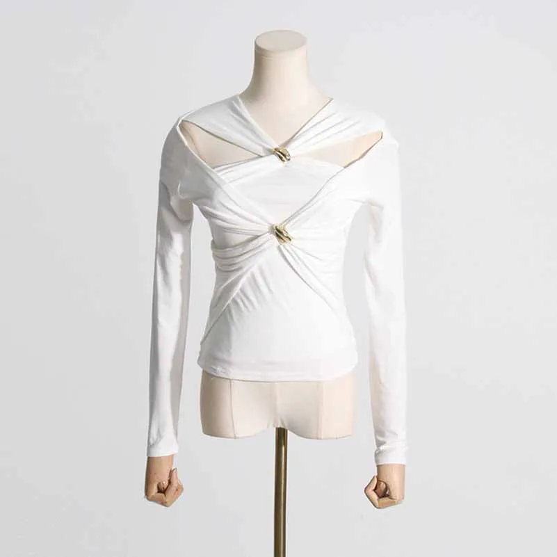 Womens Hollowed out twisted top slim fit long sleeved T-shirt top