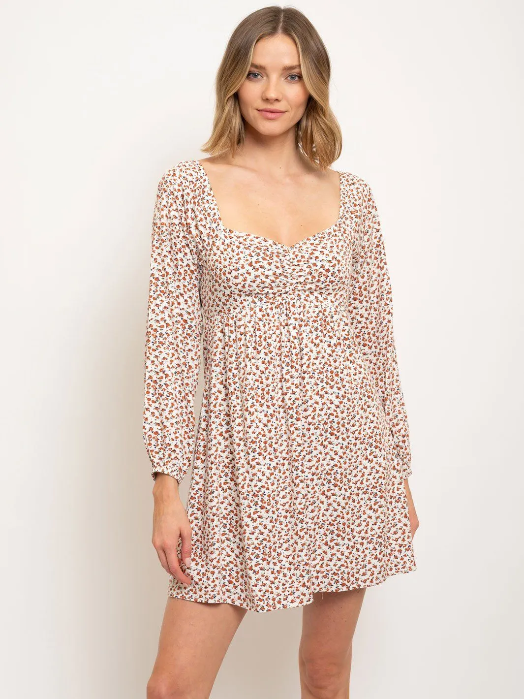 WOMEN'S RUCHED BACK FLORAL MINI DRESS