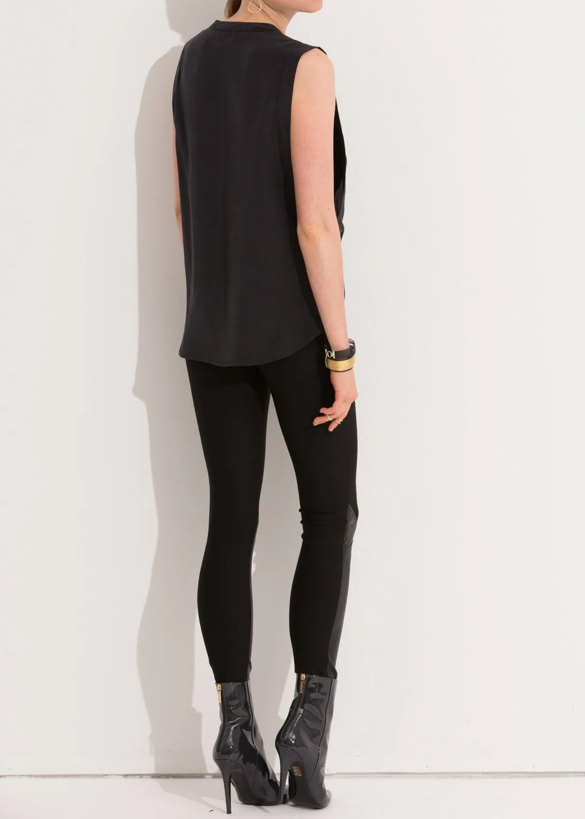 Women's Sleeveless Quilted top
