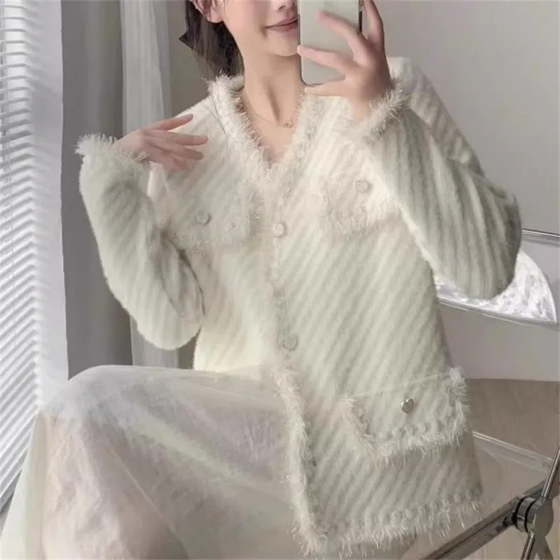 XIEYINSHE Imitation mink chic small fragrant coat women's New autumn new loose soft waxy short fringed edge knitted cardigan