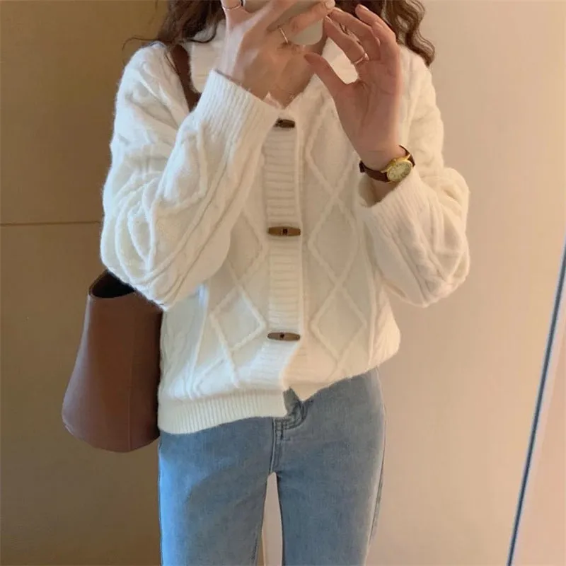 XIEYINSHE Retro lapel knitted cardigan women's twist horn buckle Japanese soft waxy autumn and winter new loose sweater women's coat
